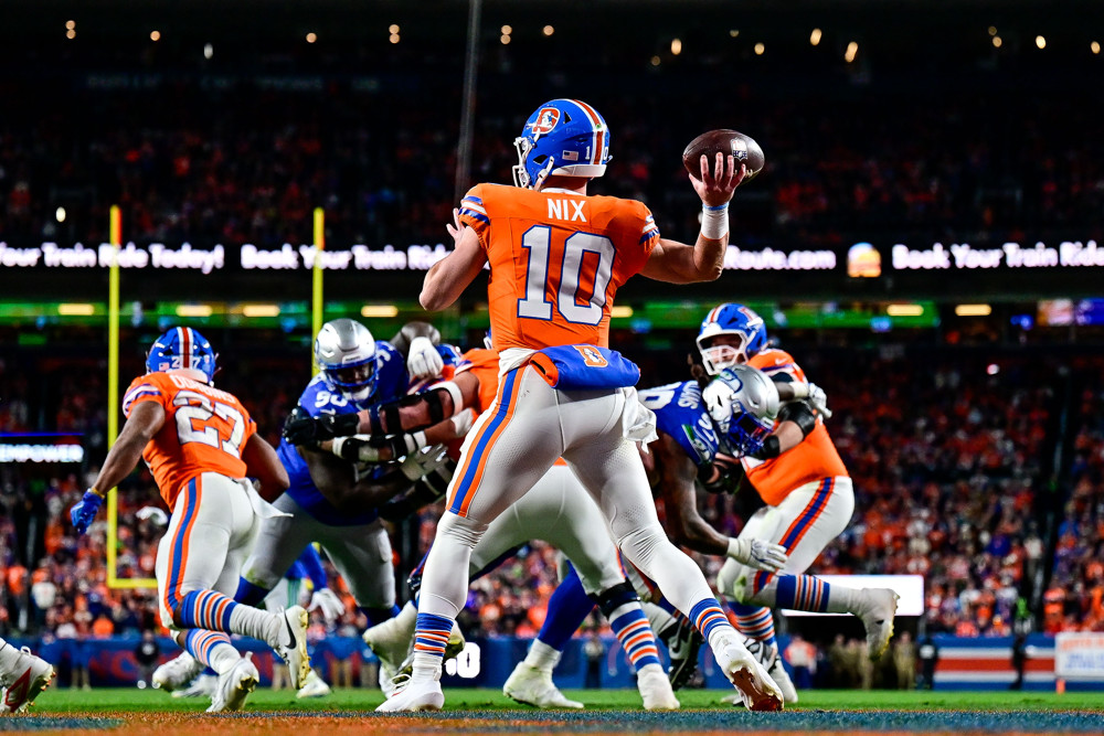 Why We Shouldn’t Kill a QB For Throwing Short All the Time